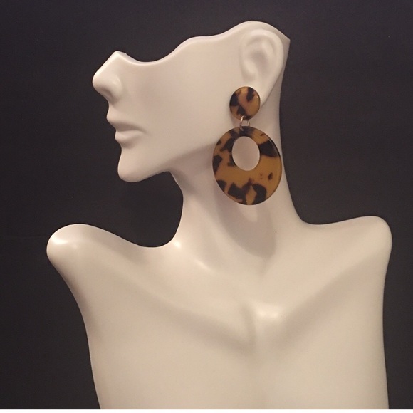 ✨HP✨”Julia” Acrylic Earrings-Tortoise Shell‎ - Picture 2 of 7